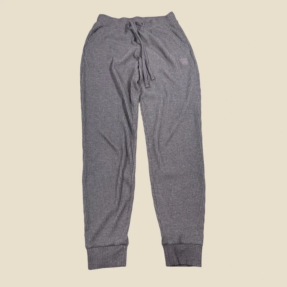 Alo Yoga Muse Ribbed Knit Sweatpants Joggers Purple Dusk Heather Medium